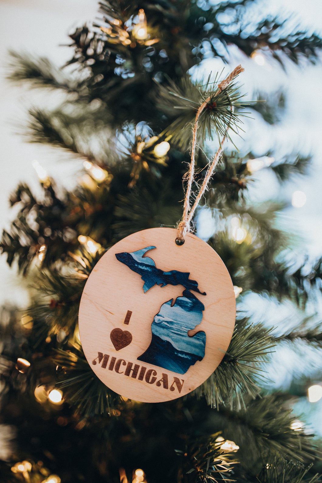 I Love Michigan 3D Blue Waves Oval Wood Ornament